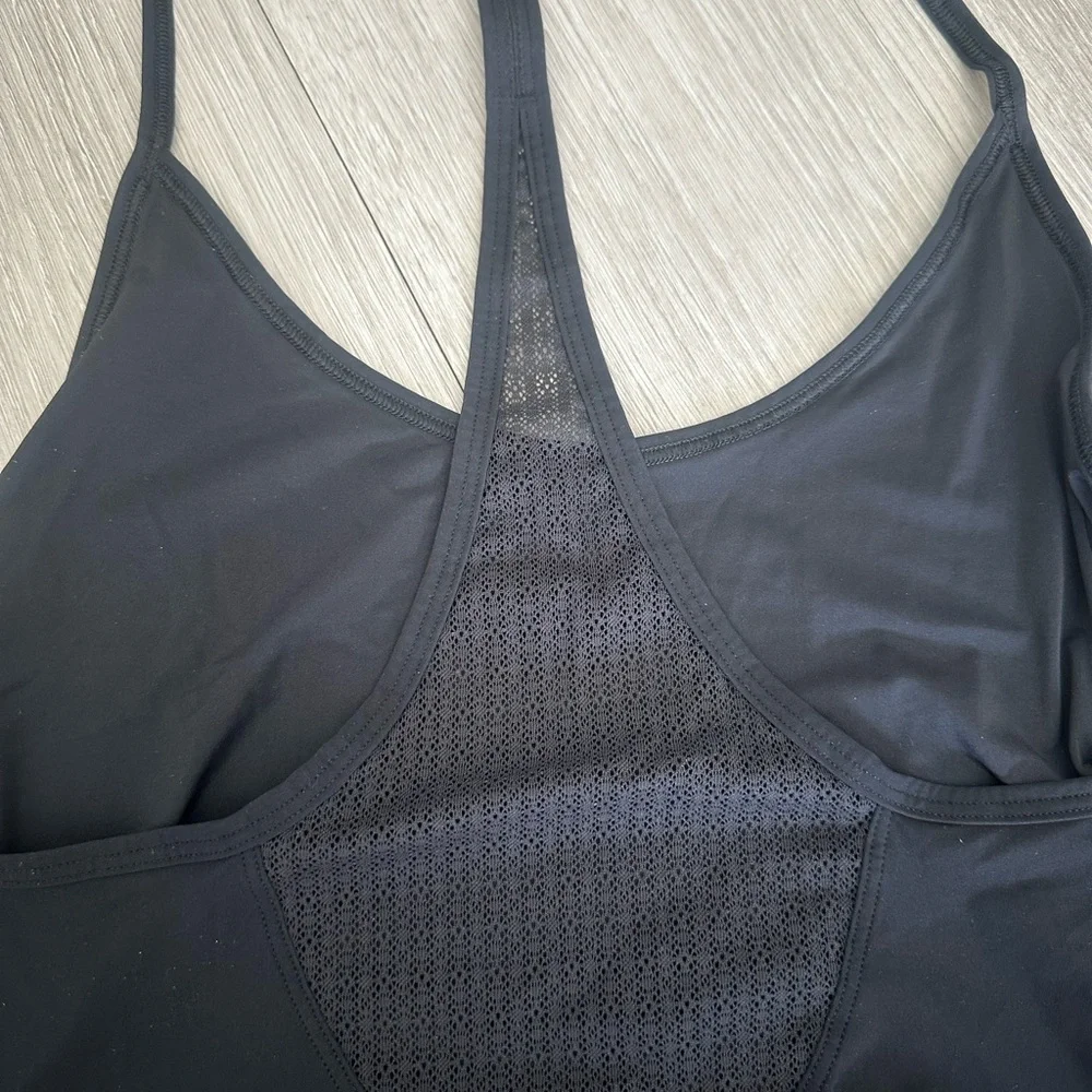 Lululemon Black Women's Tank Top - Picture 4 of 4